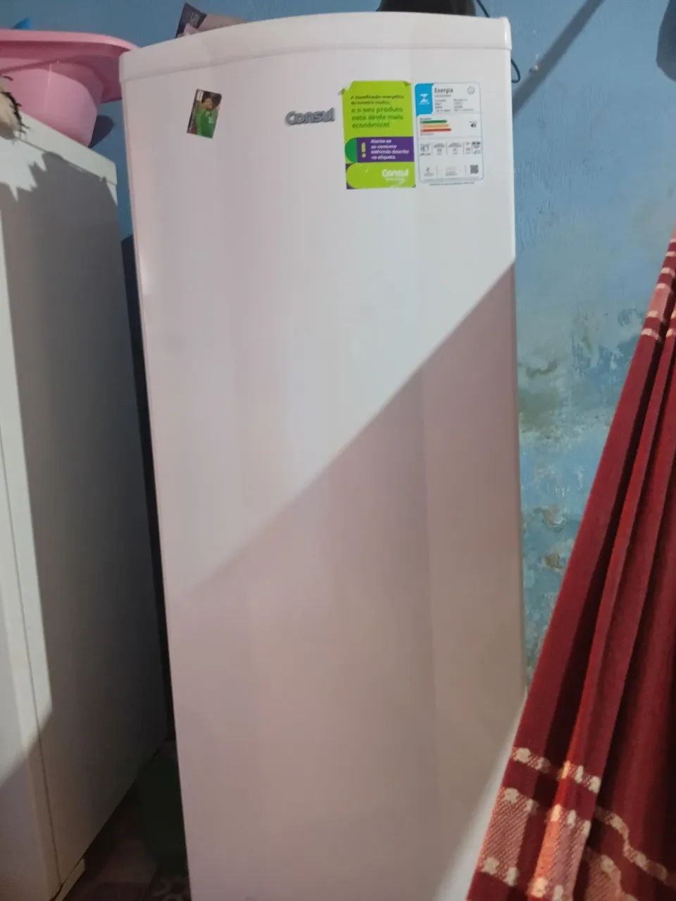 Vendo geladeira semi nova