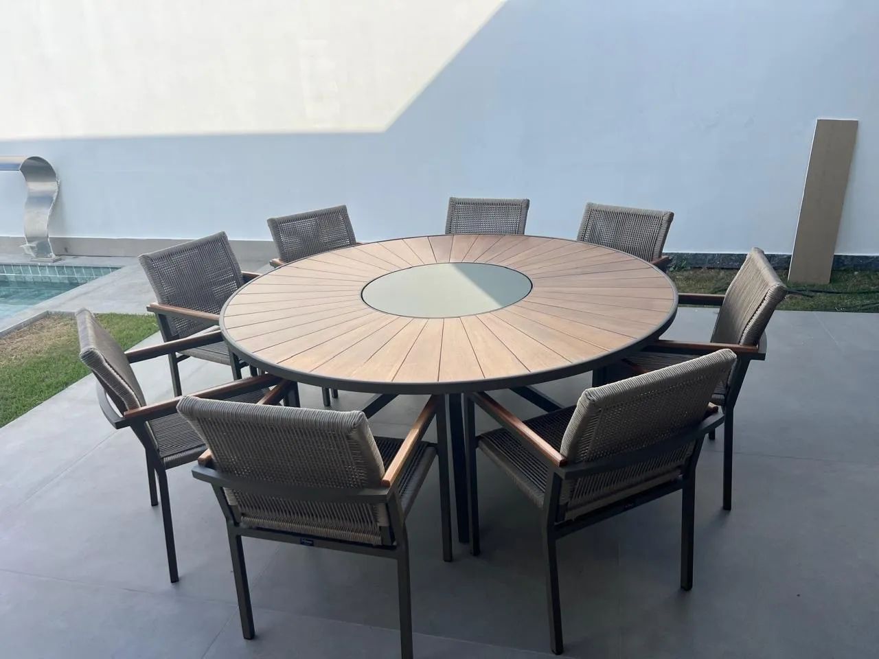 Jogo de mesa externa para área de piscina ou gourmet 