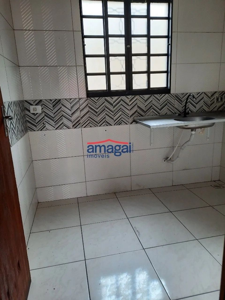 Galpão c/ 155m2 c/ 03 salas Comerciais no Piso Superior - Foto 5