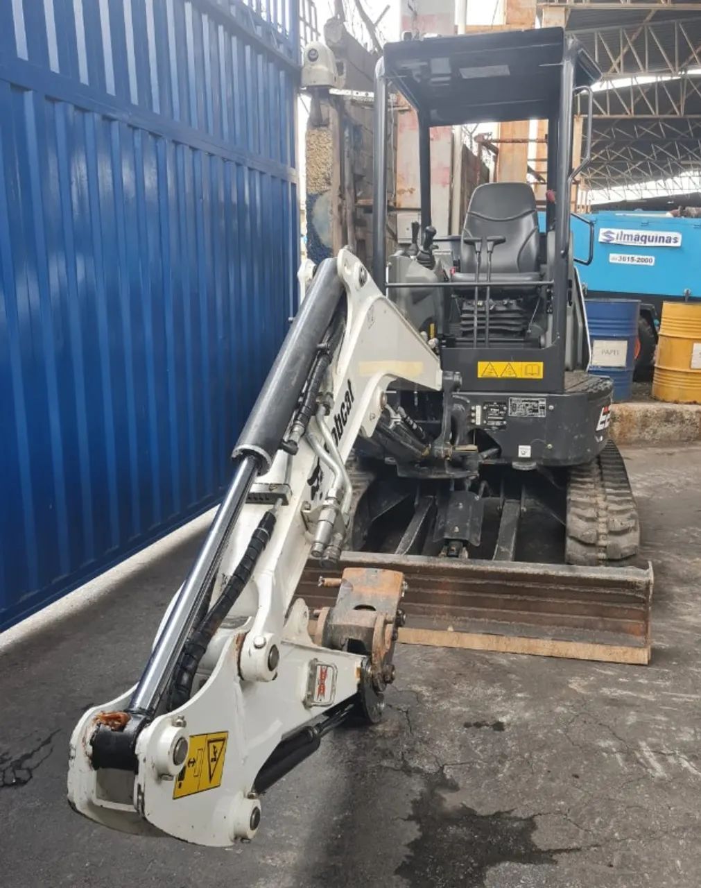 Mini Escavadeira Bobcat Mod. E27z Ano 2023 382.9hs+borracha - Foto 4