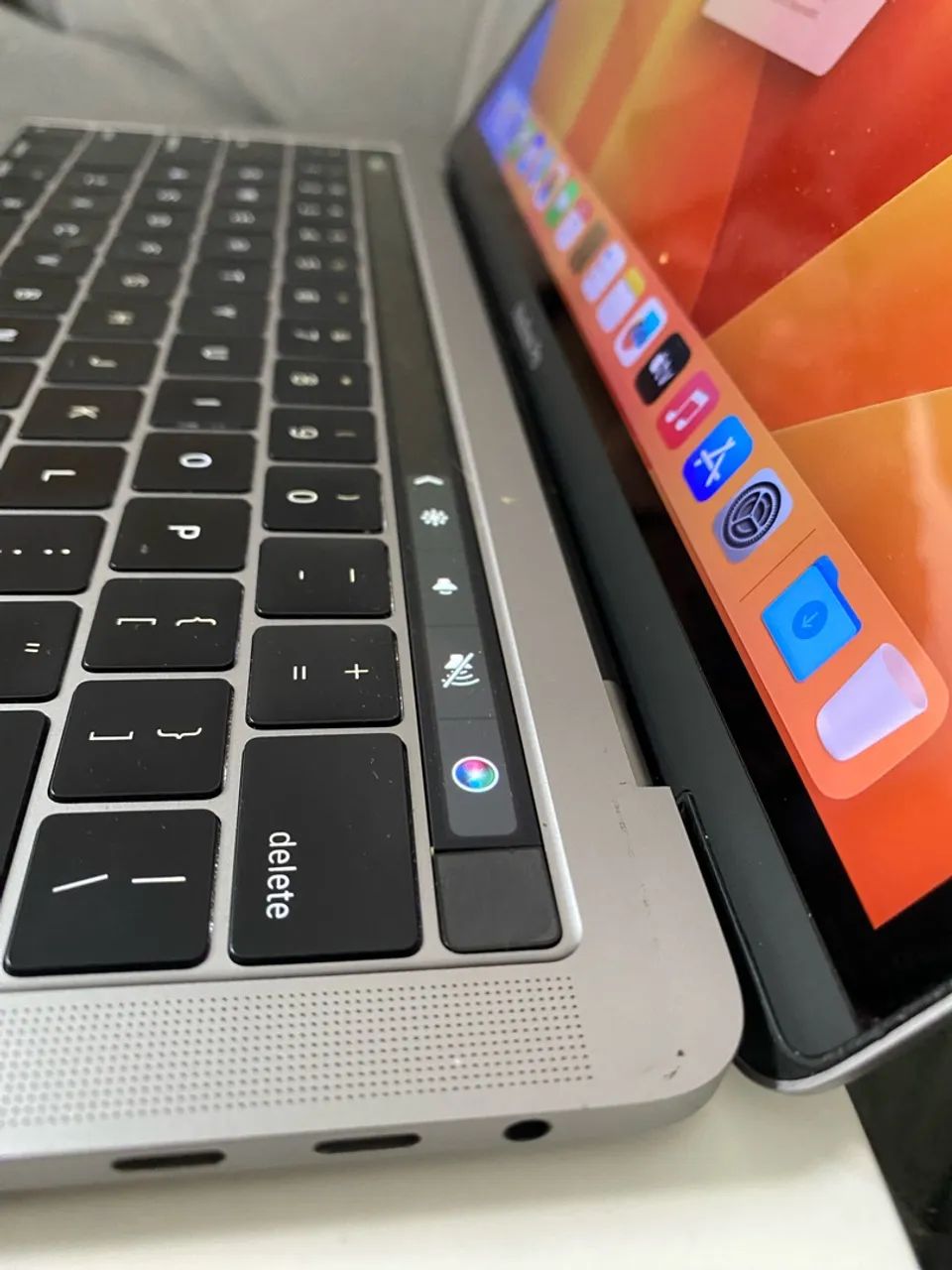 MacBook Pro 2017 Touch Bar  - Foto 3