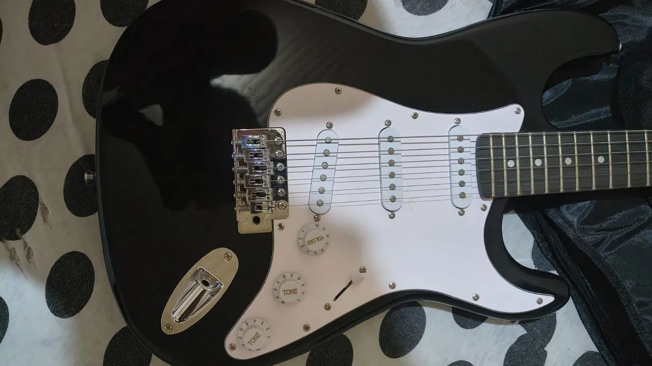 Guitarra eletric - Foto 3