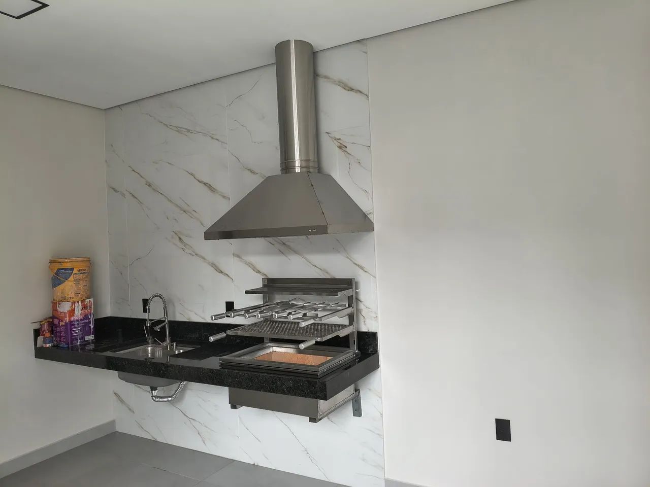 Belíssima casa avenda - Foto 2