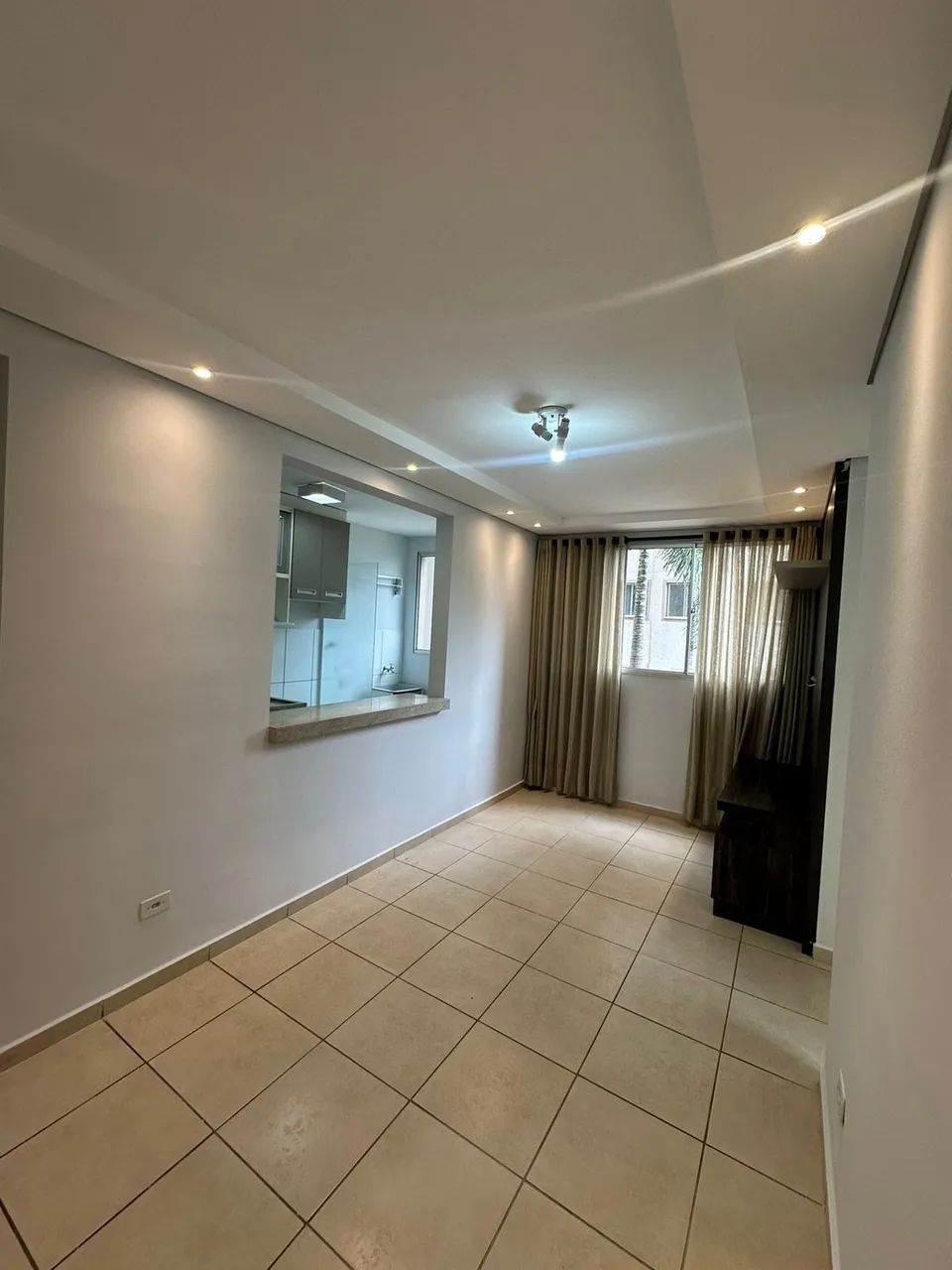 Locação - Apartamento na Zona 06 em Maringá - Foto 5