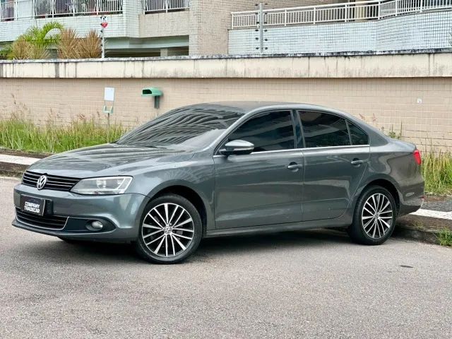 Volkswagen Jetta JETTA Highline 2.0 TSI 16V 4p Tiptronic 2013