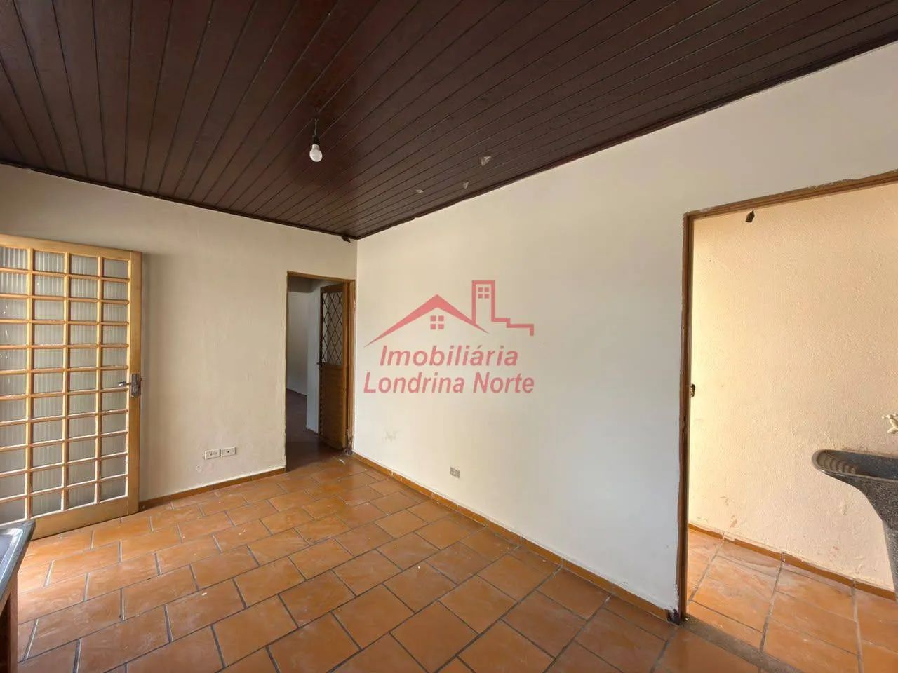 Casa 1 Quarto FUNDOS - Foto 4