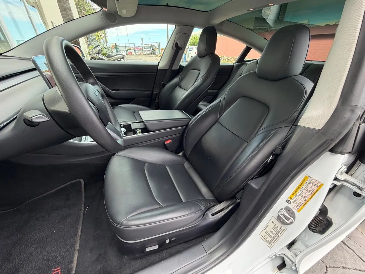 Tesla Model 3 Elétrico AWD Performance, foto 6 de 11