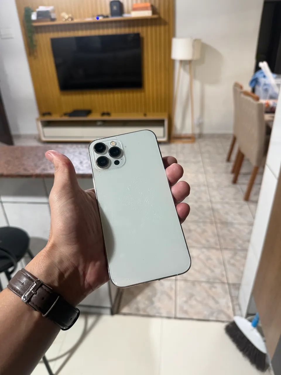 Iphone 12 PRO max 128GB (Branco) IMPECÁVEL  - Foto 4