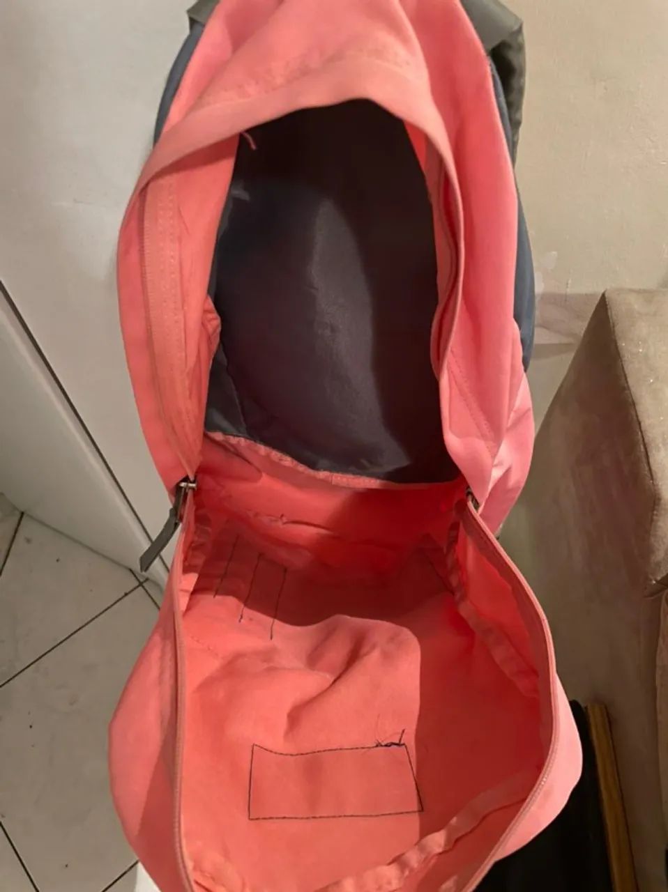 Mochila Jansport original em bom estado - Foto 2