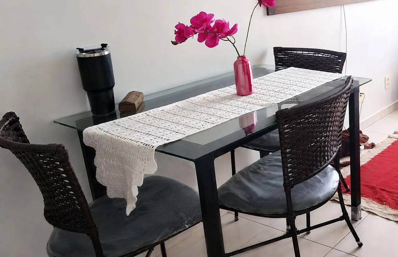 Vendo Mesa de jantar