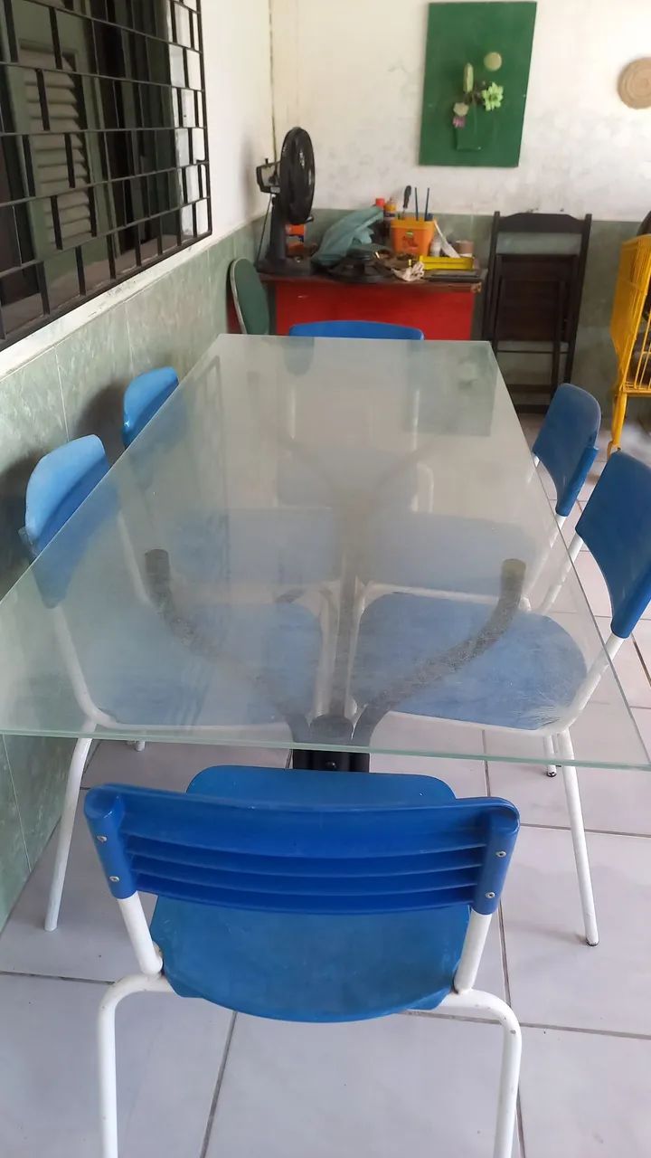 Vendo mesa com cadeiras - Foto 3