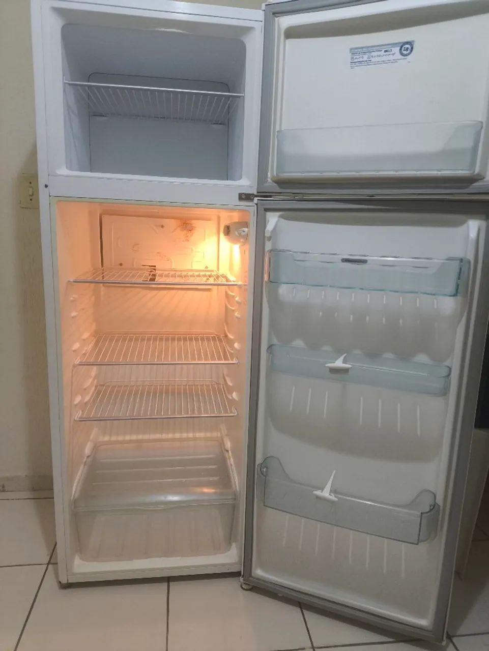 Geladeira Eletrolux  - Foto 2