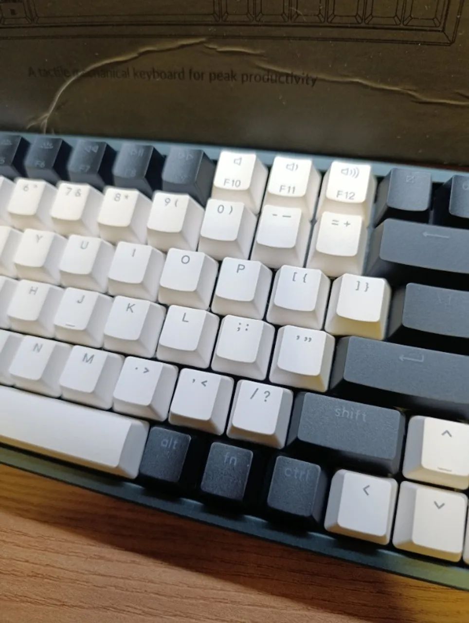 Teclado Mecânico Keychron K2 V2 Bluetooth e USB-C. - Foto 4