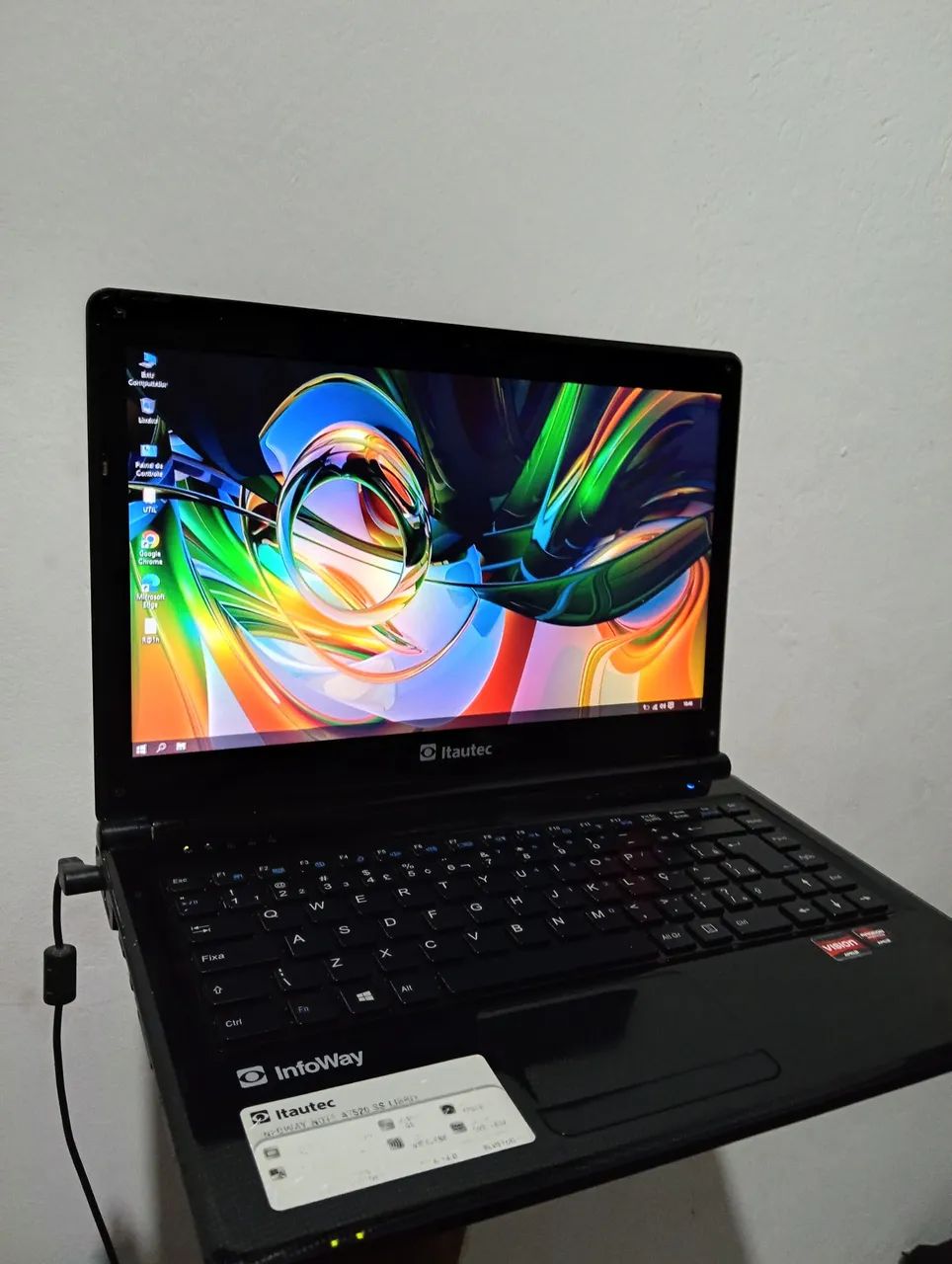Notebook ITAUTEC. AMD. DUAL CORE. 6 GB de memória. Com SSD. Funcionando perfeitamente. - Foto 3
