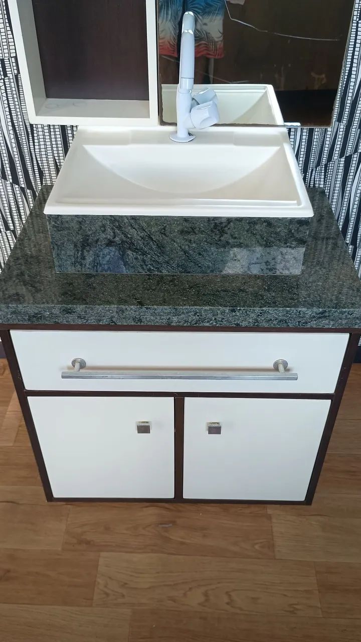 Armário de banheiro com granito e espelho  - Foto 3