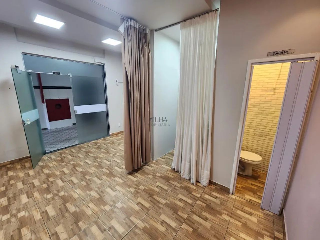 Sala para alugar em Vila Velha, Itapuã, com 20 m², Edifício Prisciliana