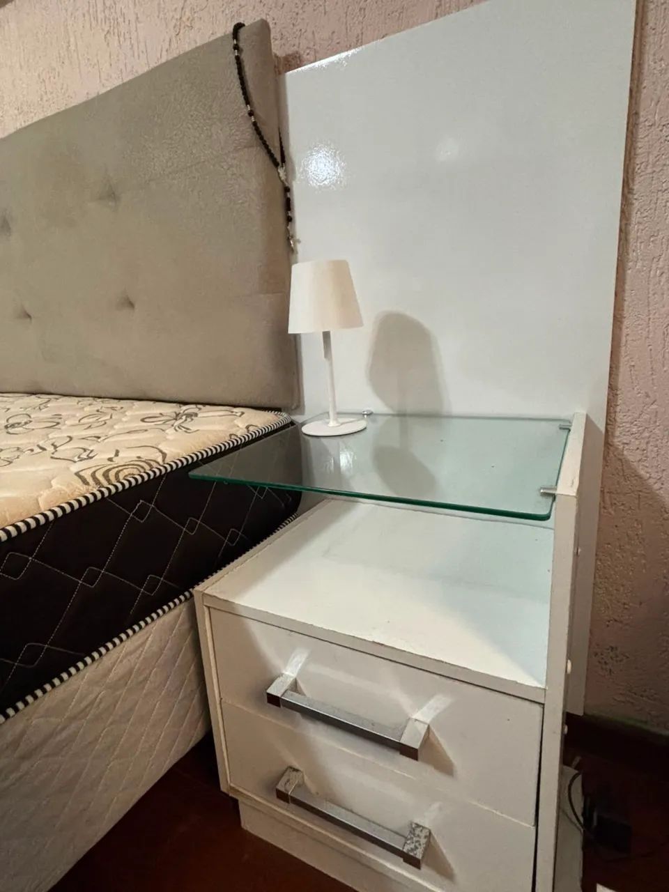 Conjunto Queen: Cama Box colchão espuma D45  + 2 Mesas de Cabeceira - ENTREGA GRÁTIS  - Foto 3