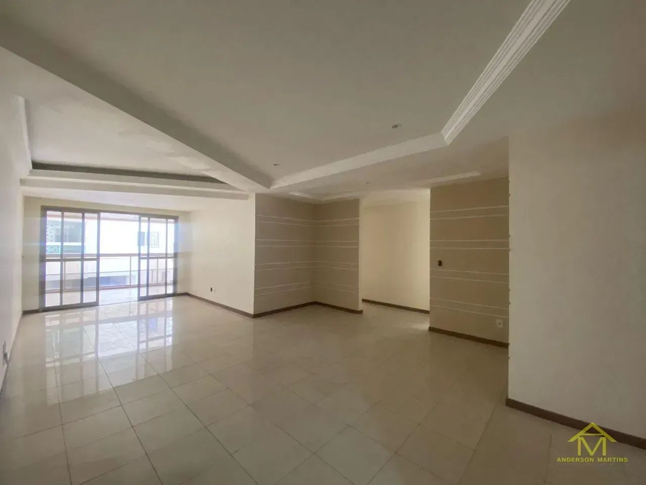 Apartamento 4 quartos em Itapuã Cód. 15671 R