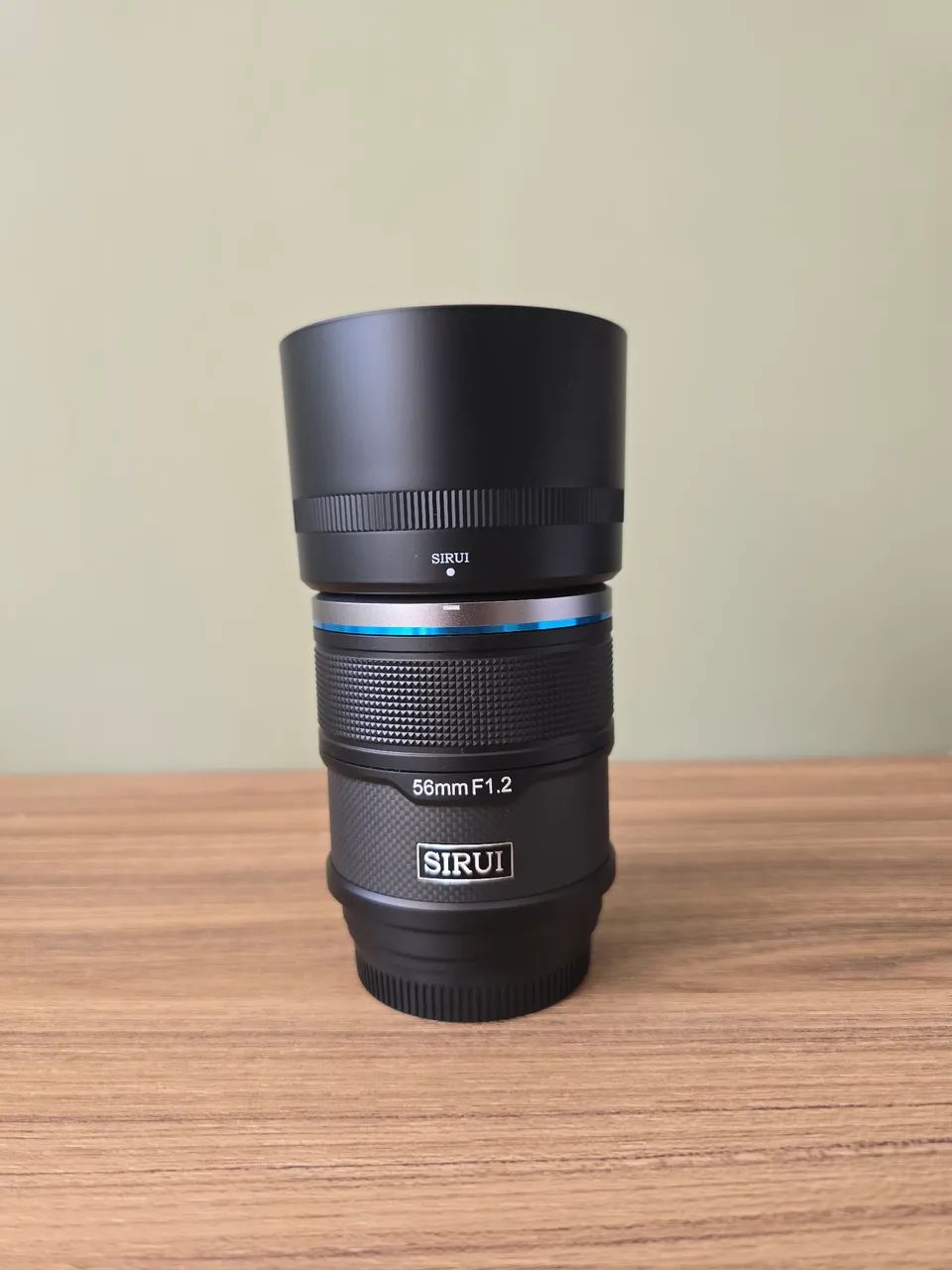Lente Sirui Sniper 56mm f1.2 Sony E Mount A6700 Zve10 FX30