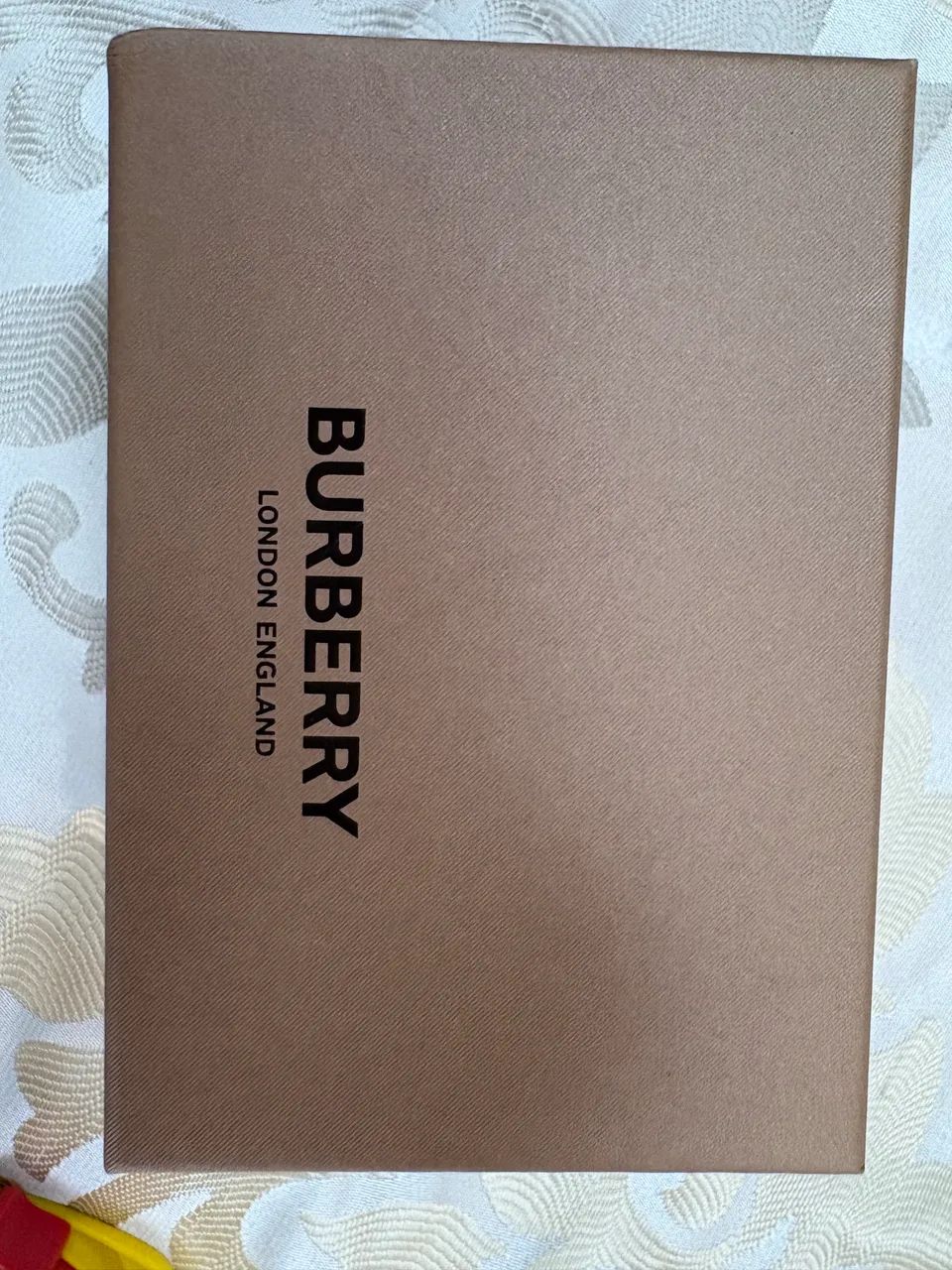 Caixa para óculos de sol Burberry - 18x11cm - Foto 3