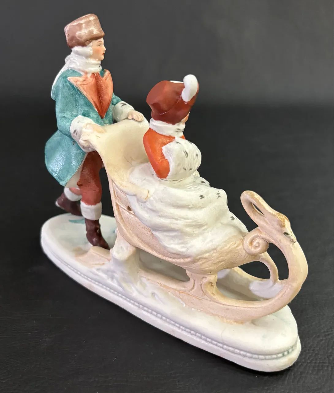 Escultura de Biscuit , trenó 