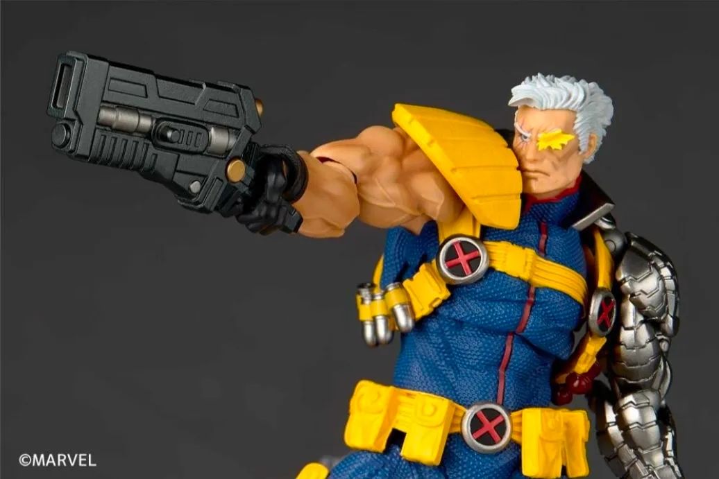 Marvel Amazing Yamaguchi Revoltech Cable 1.5  - Foto 4