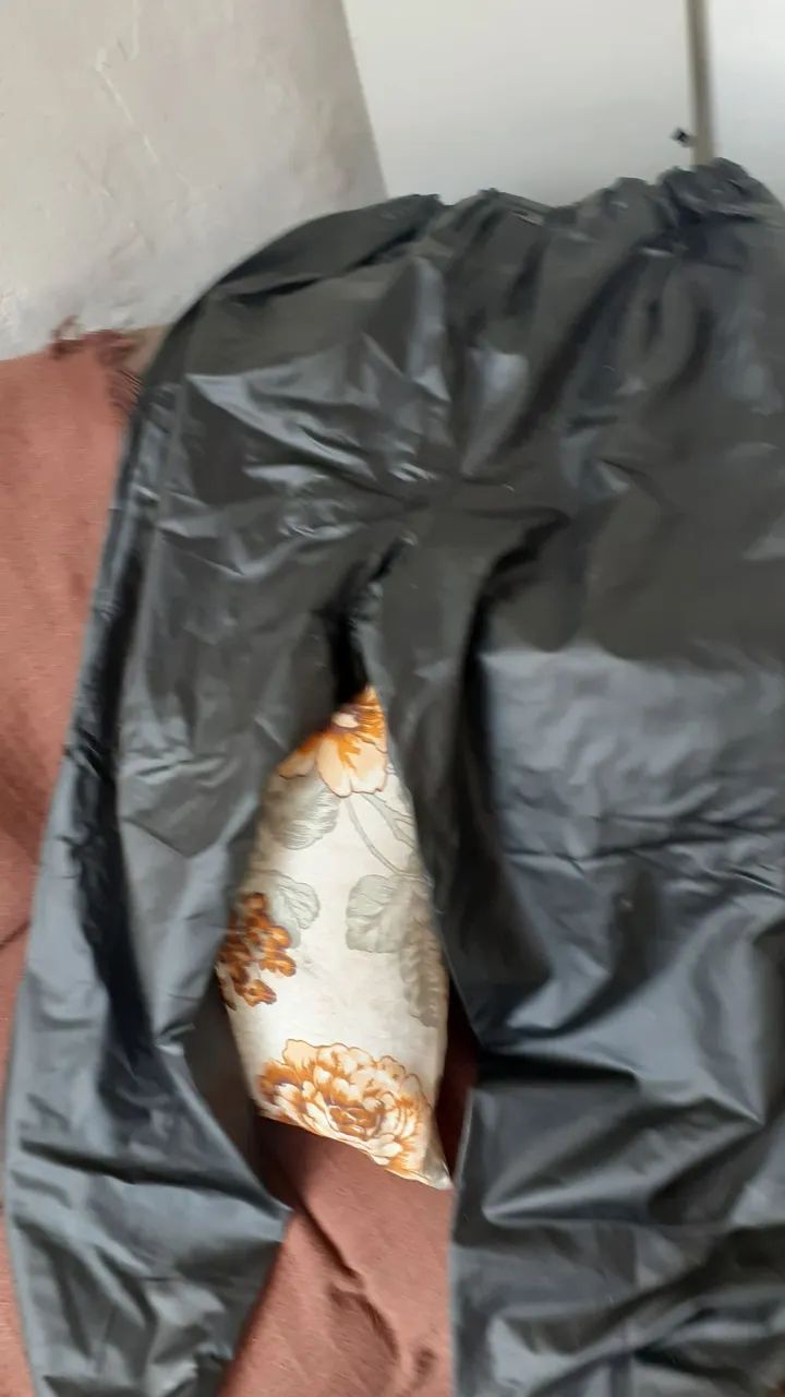 Capa de chuva ? Califórnia ?Tamanho GG NOVAAA - Foto 6