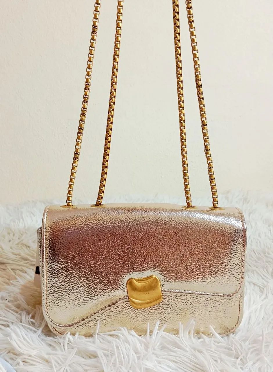 Bolsa Feminina Dourada Chiquérrima Nova - Foto 5