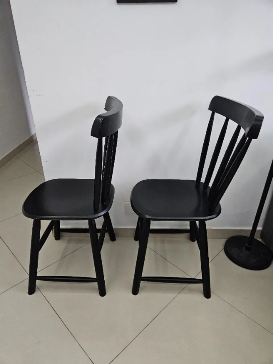 Conjunto 2 Cadeiras Madeira Pretas - Foto 3