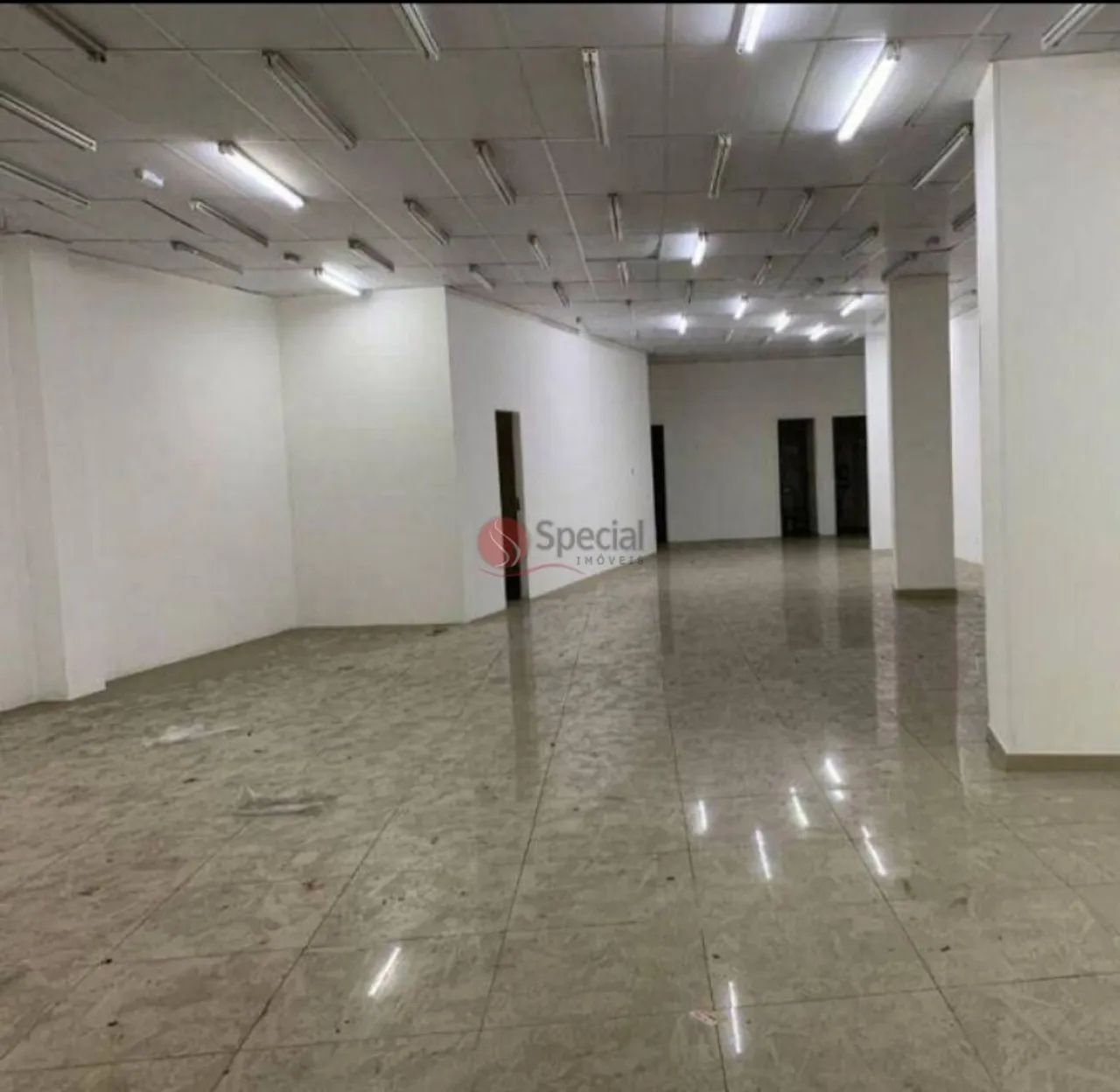 Prédio comercial na Cidade Líder, 643 m² área construída e 10 vagas - Foto 2
