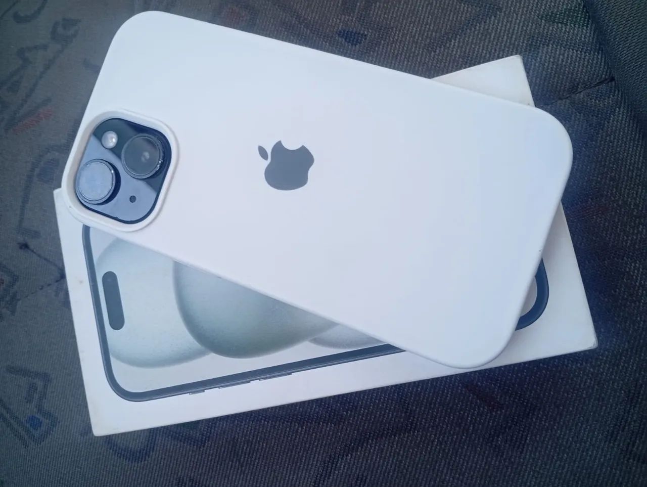iPhone 15