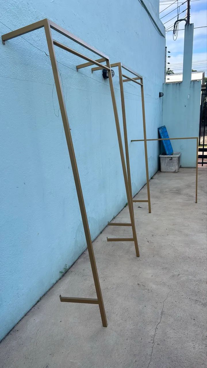 Araras de roupa  - Foto 2
