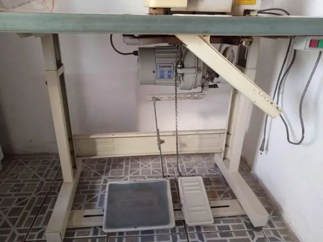 MAQUINA INDUSTRIAL OVERLOCK - Foto 2