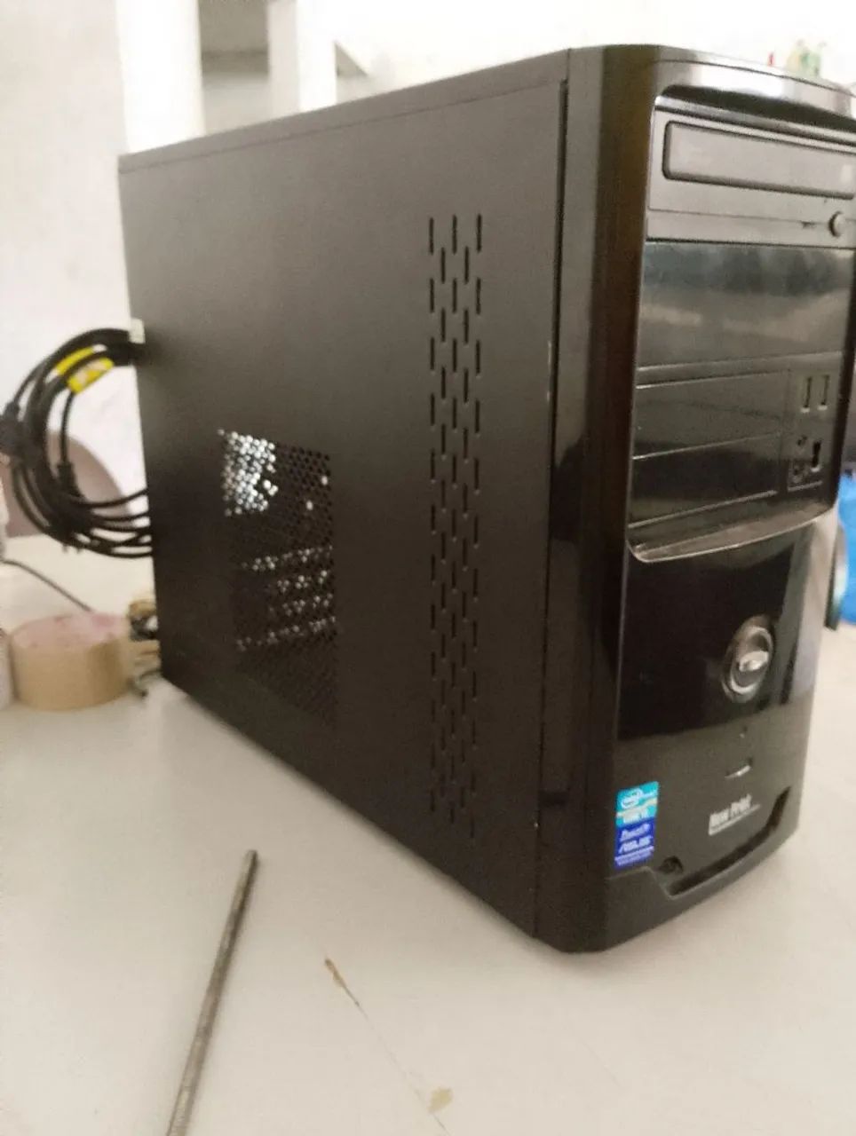 Vende-se CPU funcionando perfeitamente 
