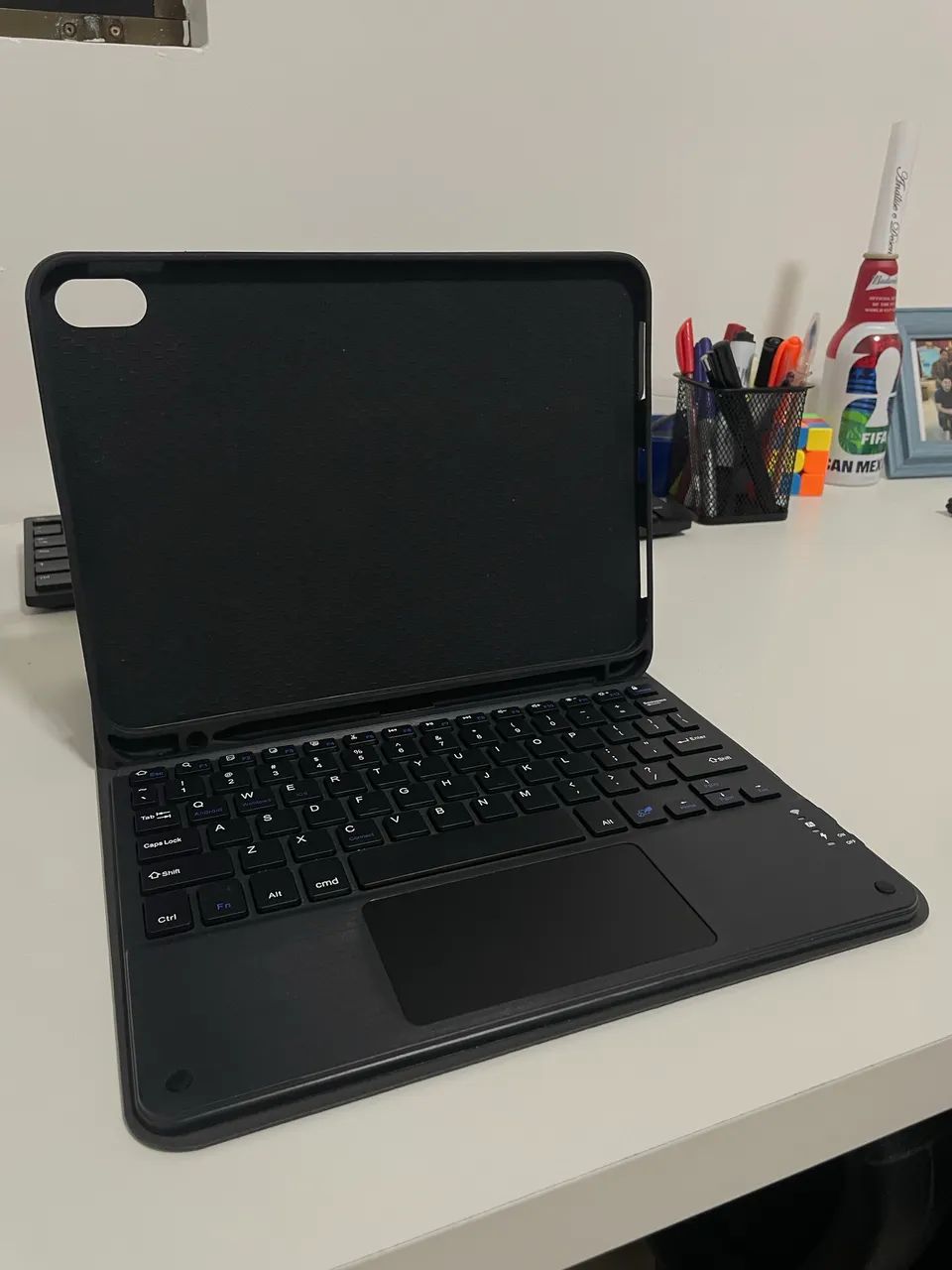 Capa para tablet com teclado - Foto 3