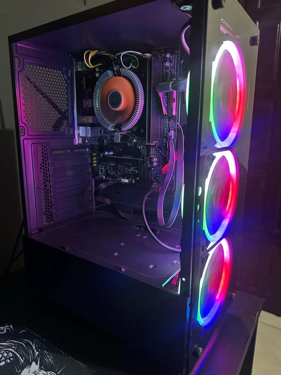 Gabinete + placa mãe + 3 fans 