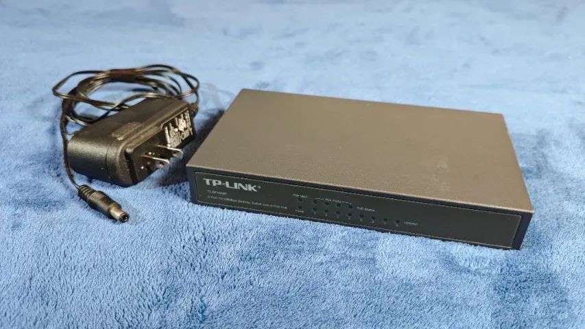 Switch Fast Ethernet TP-Link TL-SF1008P - Foto 3