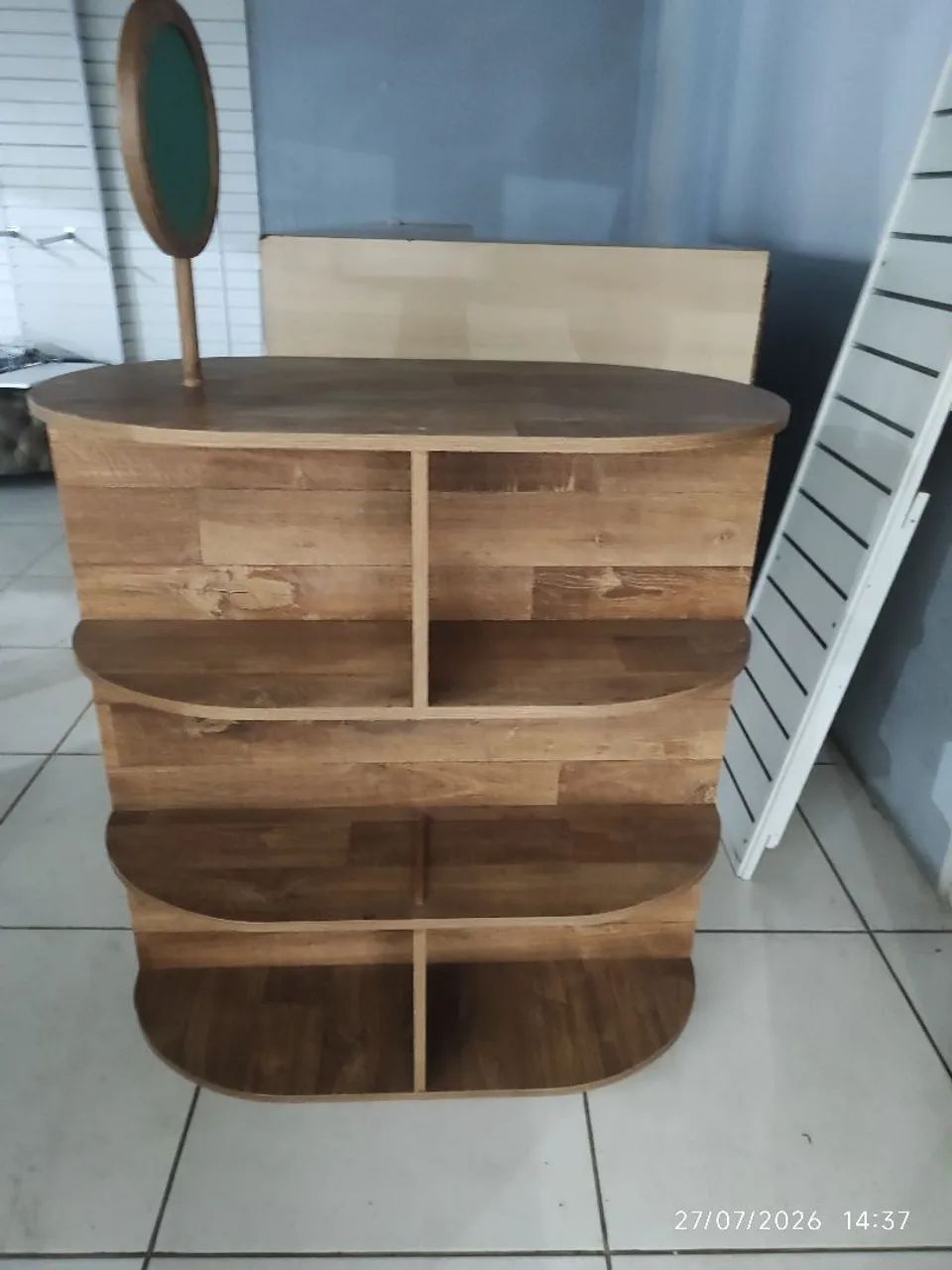 2 móveis iguais para quarto ou loja 