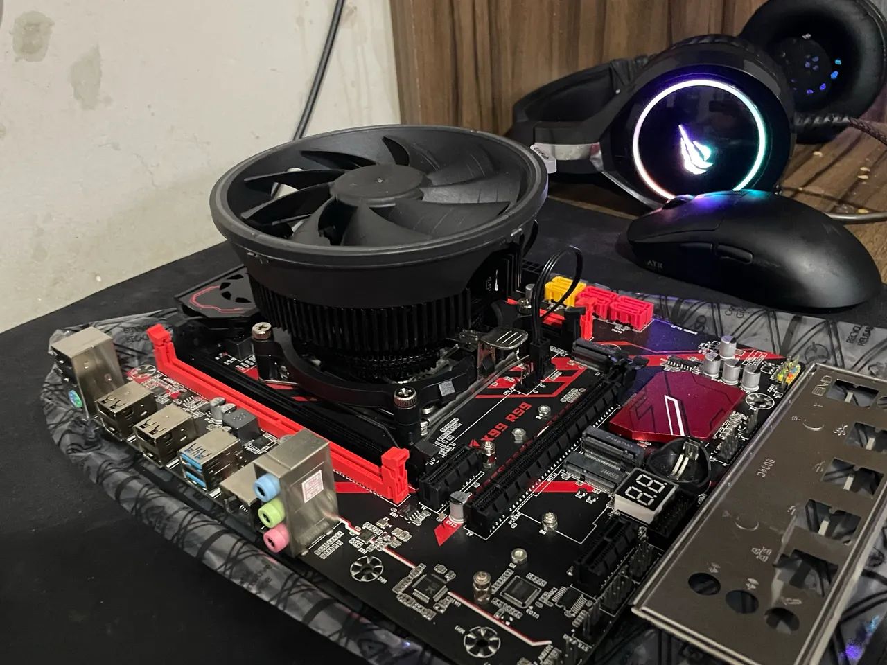 Kit placa-mãe + Xeon E5-2667 V4 + cooler