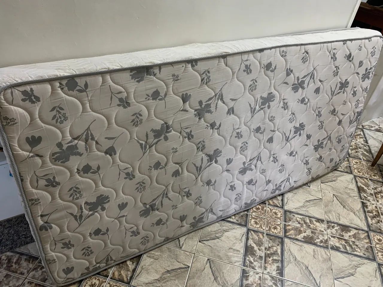 Cama e colchão Ortobom  - Foto 3