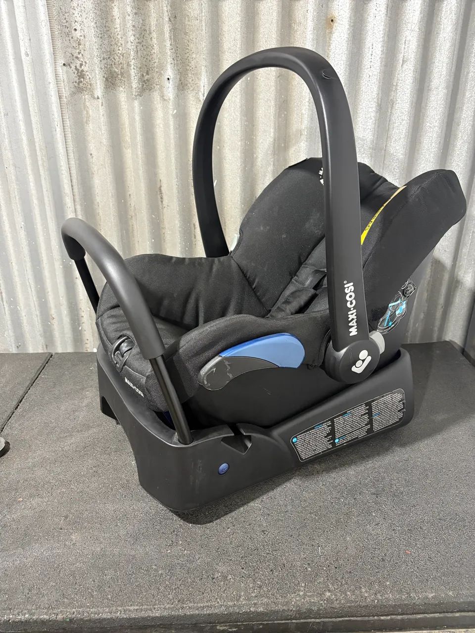 Bebê Conforto Maxi-Cosi + Base - Excelente Estado
