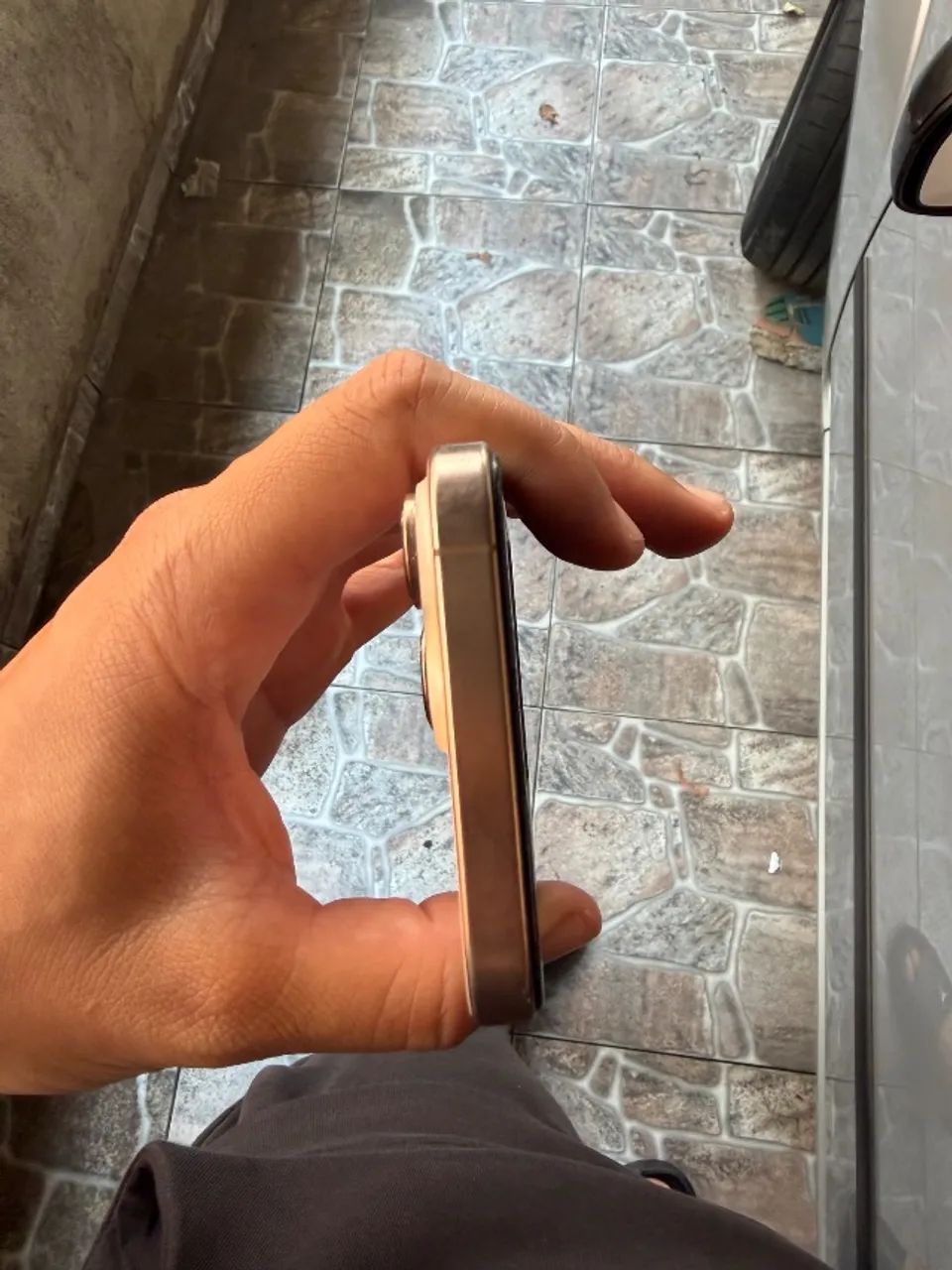 iPhone 16 Pro Max 256 - Foto 3