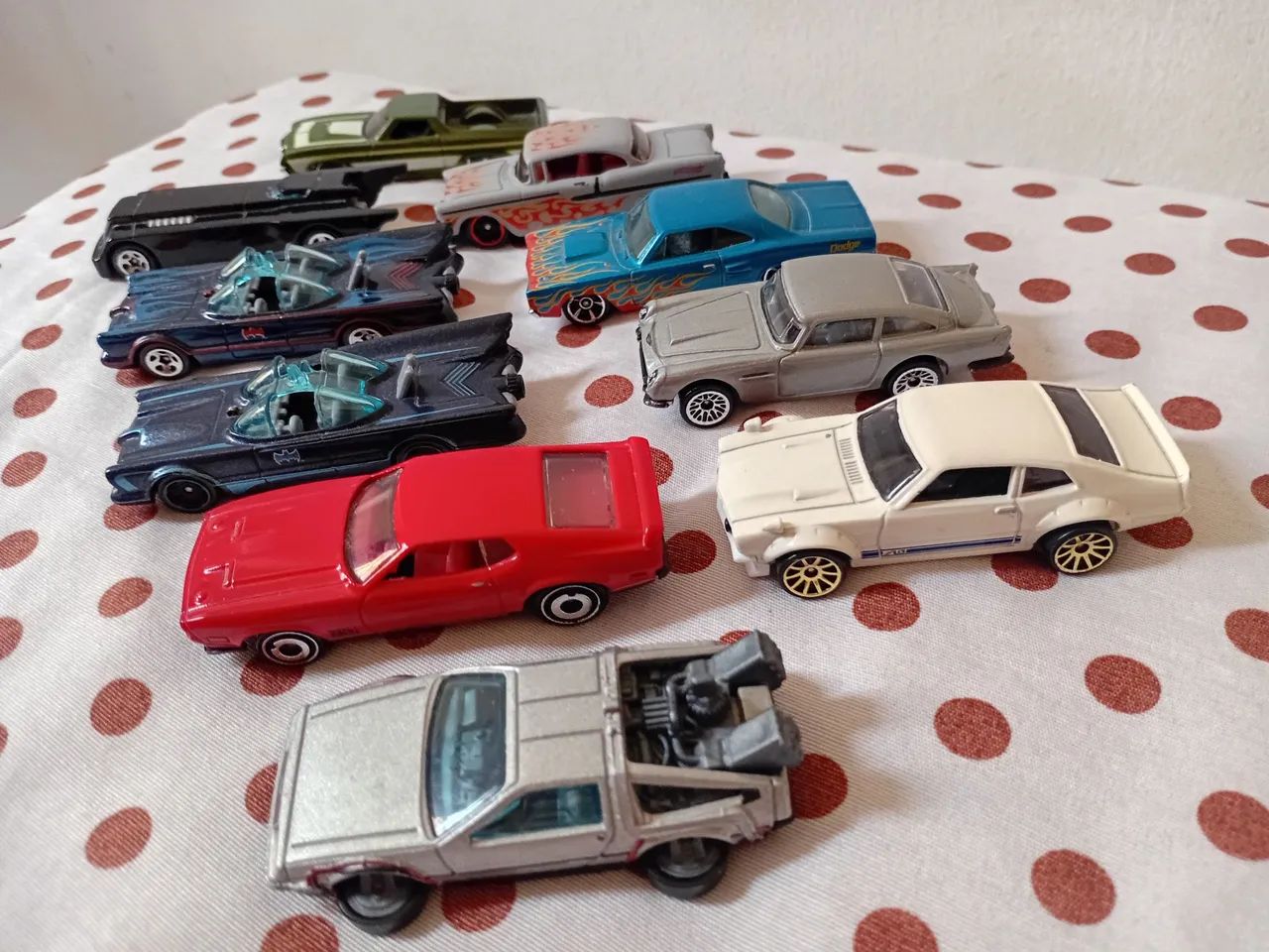 10 carrinhos Hot Wheels  - Foto 2