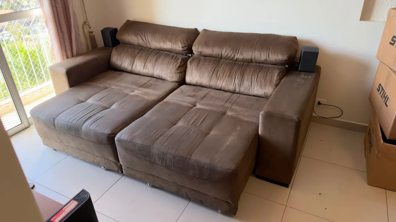 Sofá retrátil Marrom 4 lugares - Foto 4