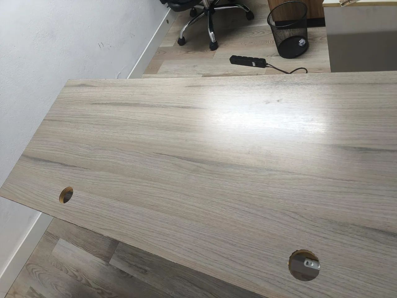 Mesa para escritório 2,40 comp x 0,72 alt x 0,60 larg - Foto 3
