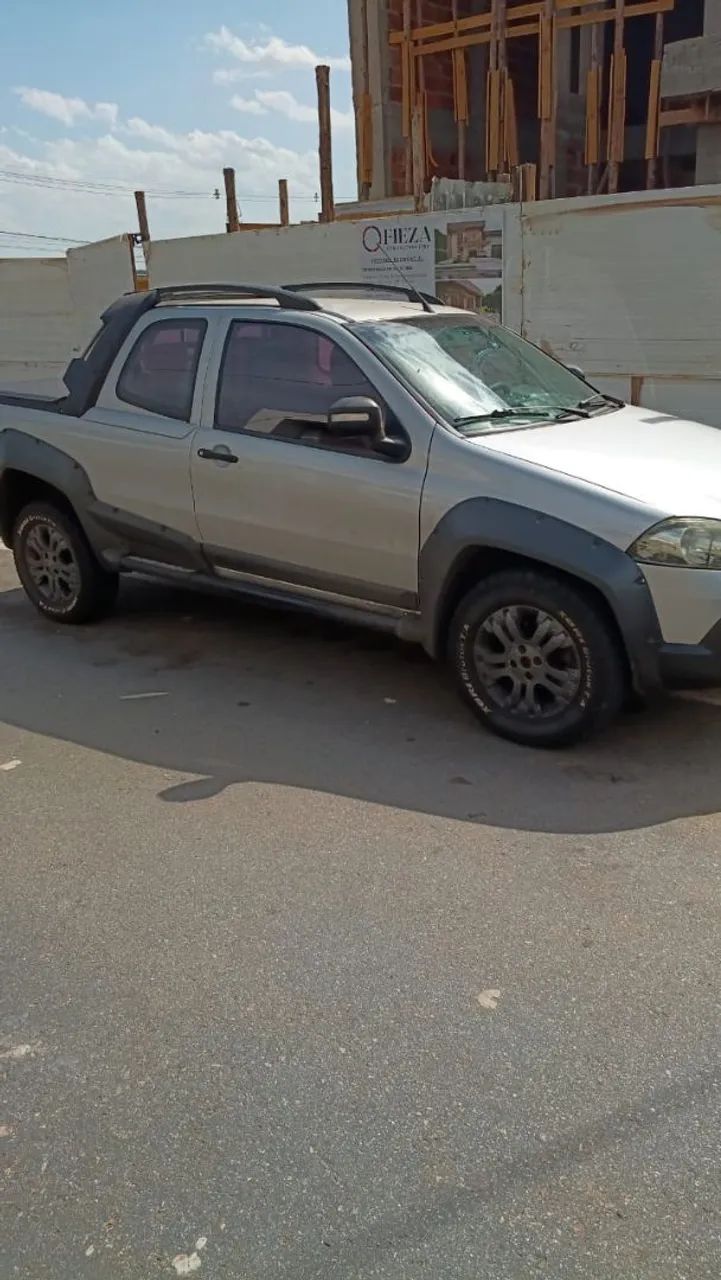 Fiat Strada Adv.1.8 16V Dualogic Flex CD 2012 - Foto 2