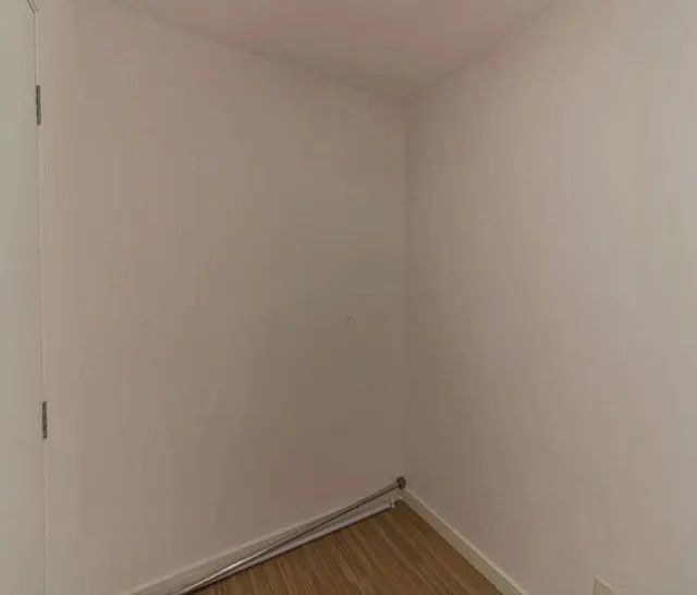 Apartamento ( 2 dormitórios ) , aluguel anual com caução e com mobília.  - Foto 2