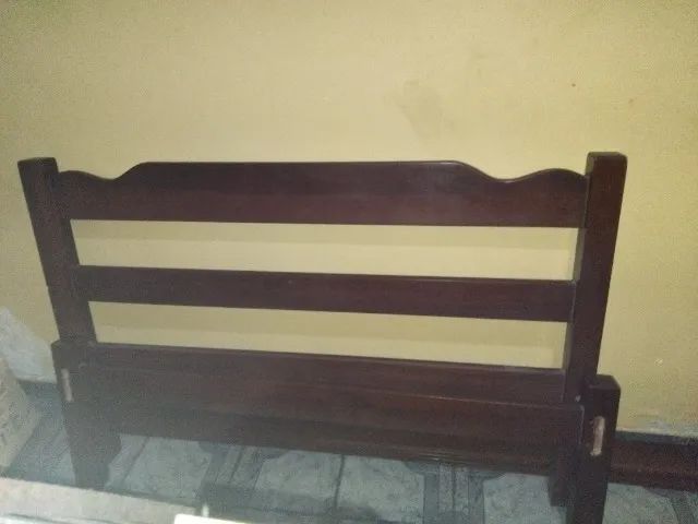 Cama de Casal de Madeira