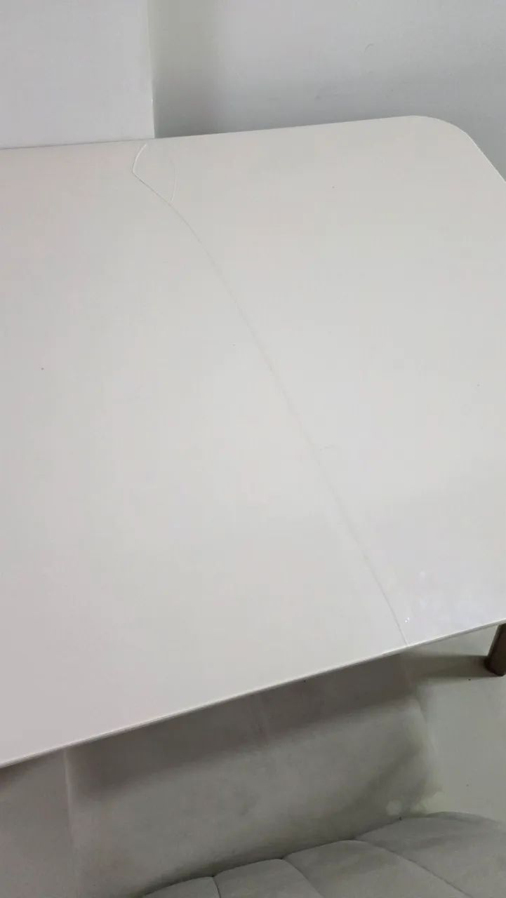 Mesa madeira maciça tampo de vidro com 4 cadeiras - Foto 4