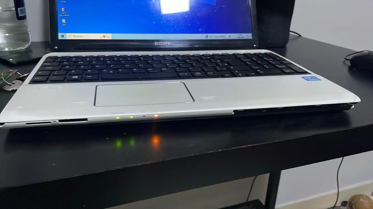 Sony Vaio SVE151J11X  - Foto 3